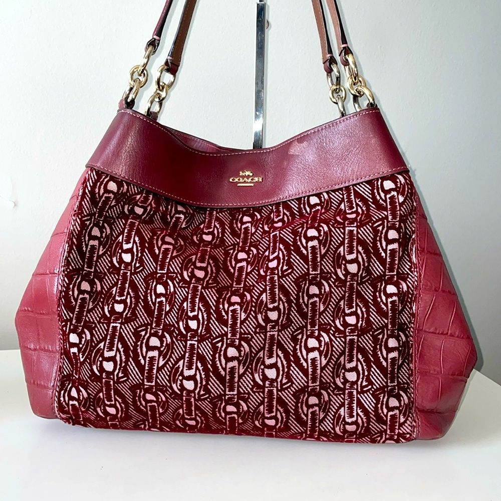COACH F39024 FLOCKED VELVET CHAIN PRINT LEXY BAG CLARET RED